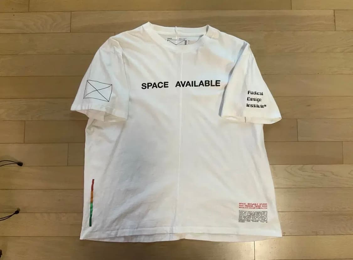 Space available 반팔 상품이미지1