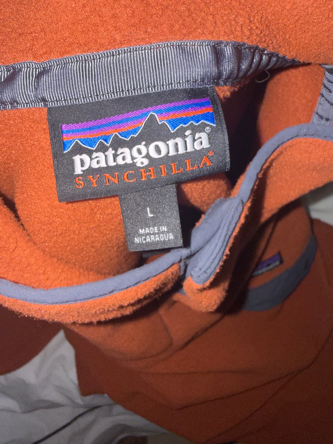 파타고니아 신칠라 L 헤비웨이트 버니쉬드 레드 상품이미지4