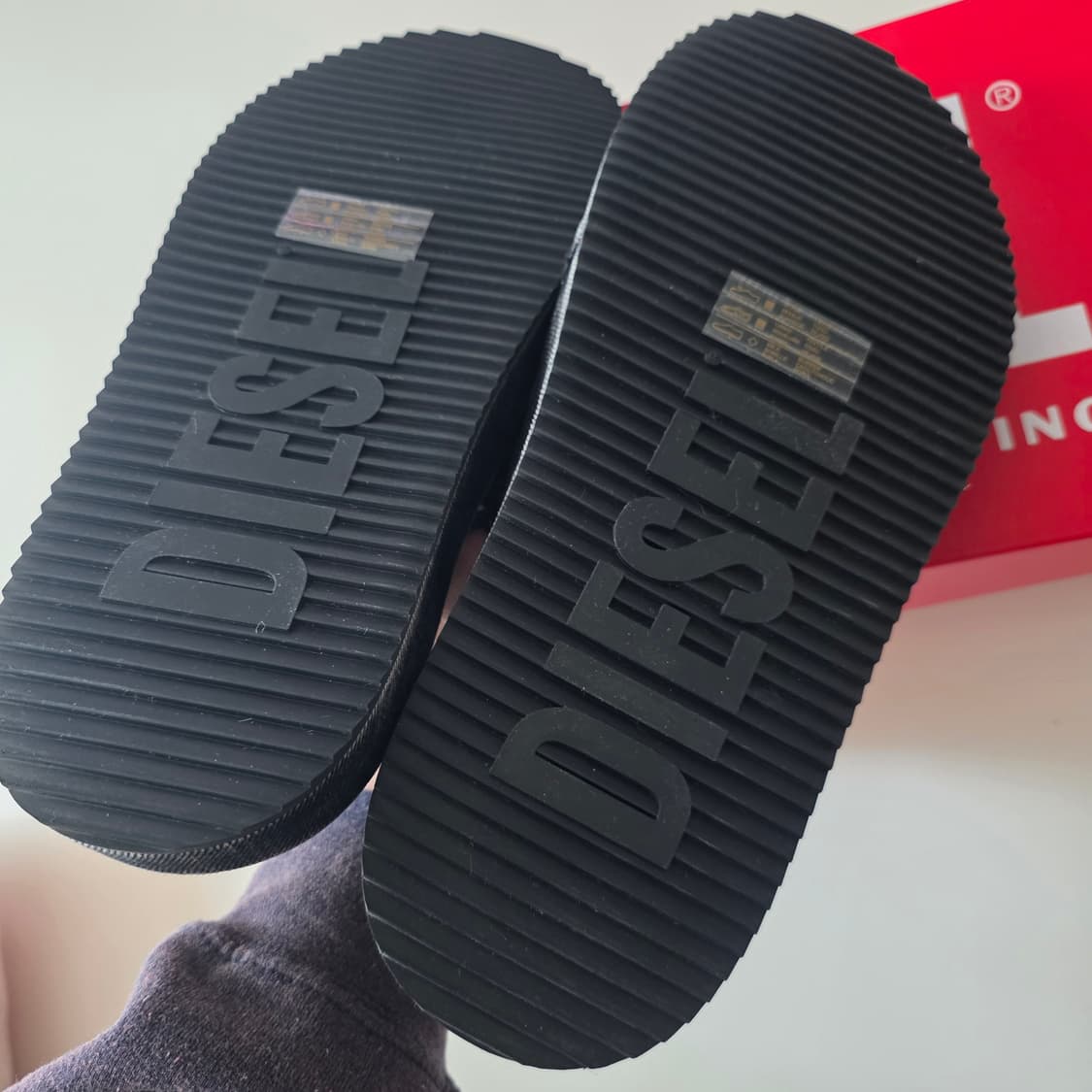 디젤 데님 흑청 슬리퍼 42사이즈 270~275 상품이미지2