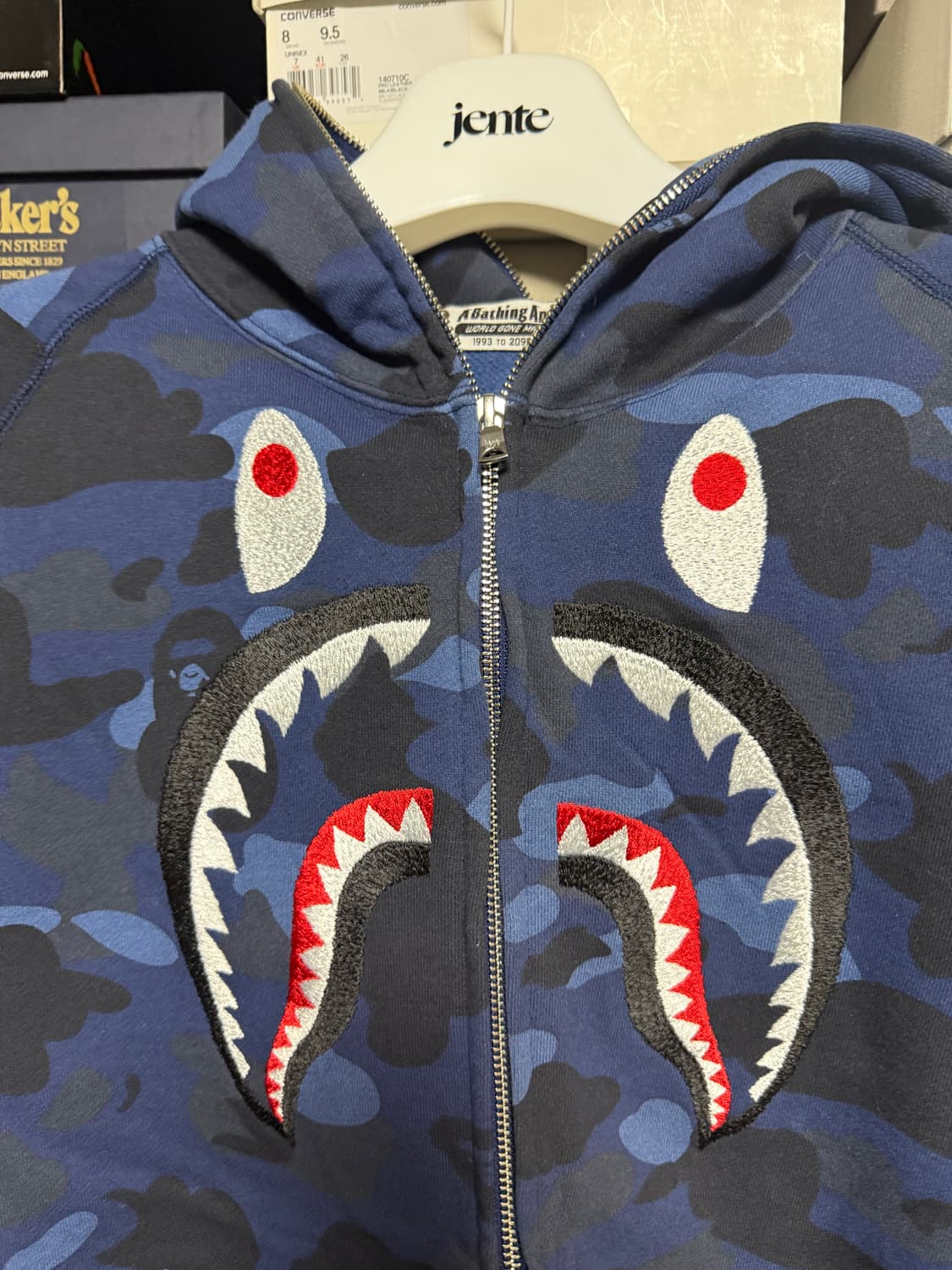 베이프 샤크 블루 집업 상품이미지2