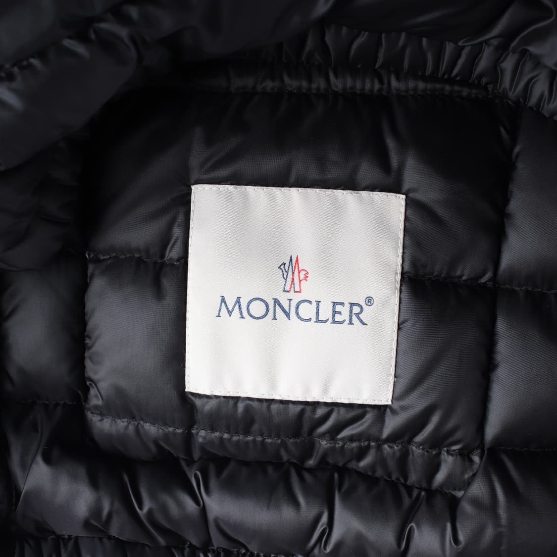 몽클레어 란스 패커블 구스다운 경량 패딩 상품이미지4