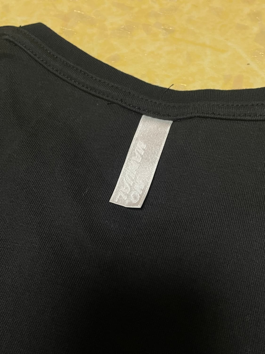 노매뉴얼 프린팅 리버스 디테일 롱슬리브 상품이미지6