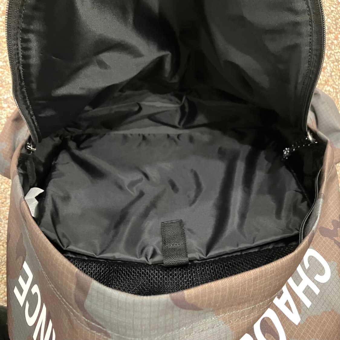 219 이스트팩 언더커버 카모 백팩 상품이미지6