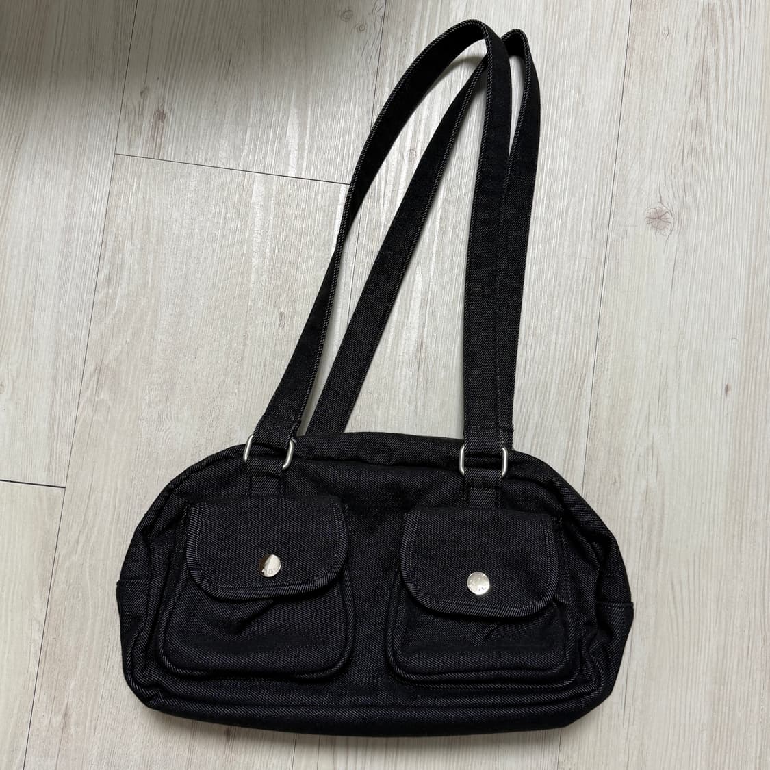 큘 포켓 백 블랙 데님 상품이미지2