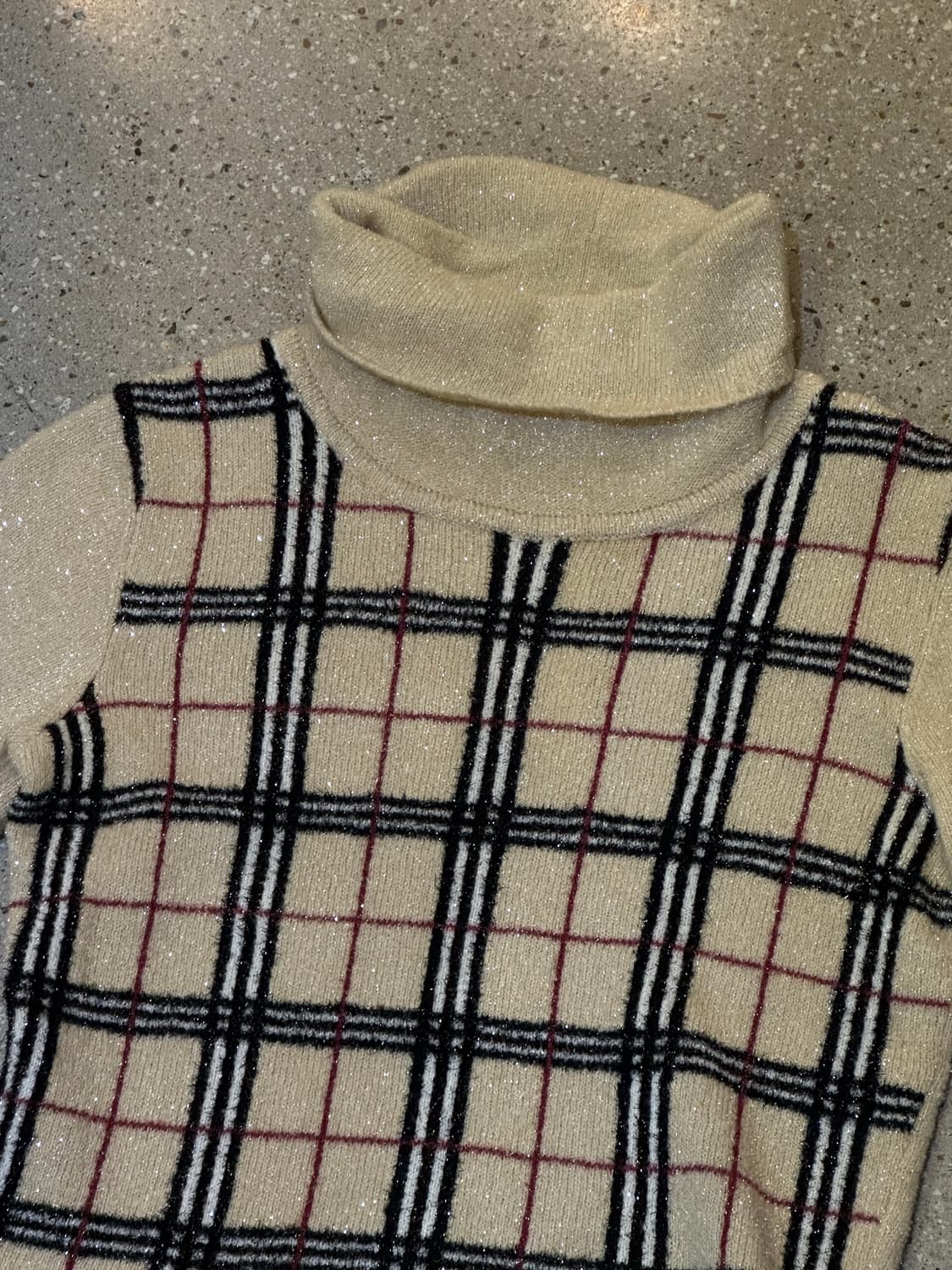 BURBERRY 버버리 노바체크 실버글리터 반팔니트 상품이미지3