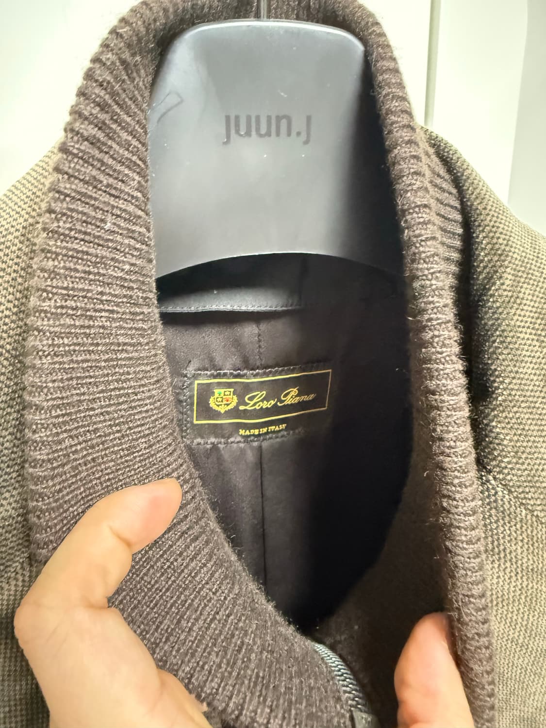 로로피아나 벨벳 자켓 50사이즈 상품이미지3