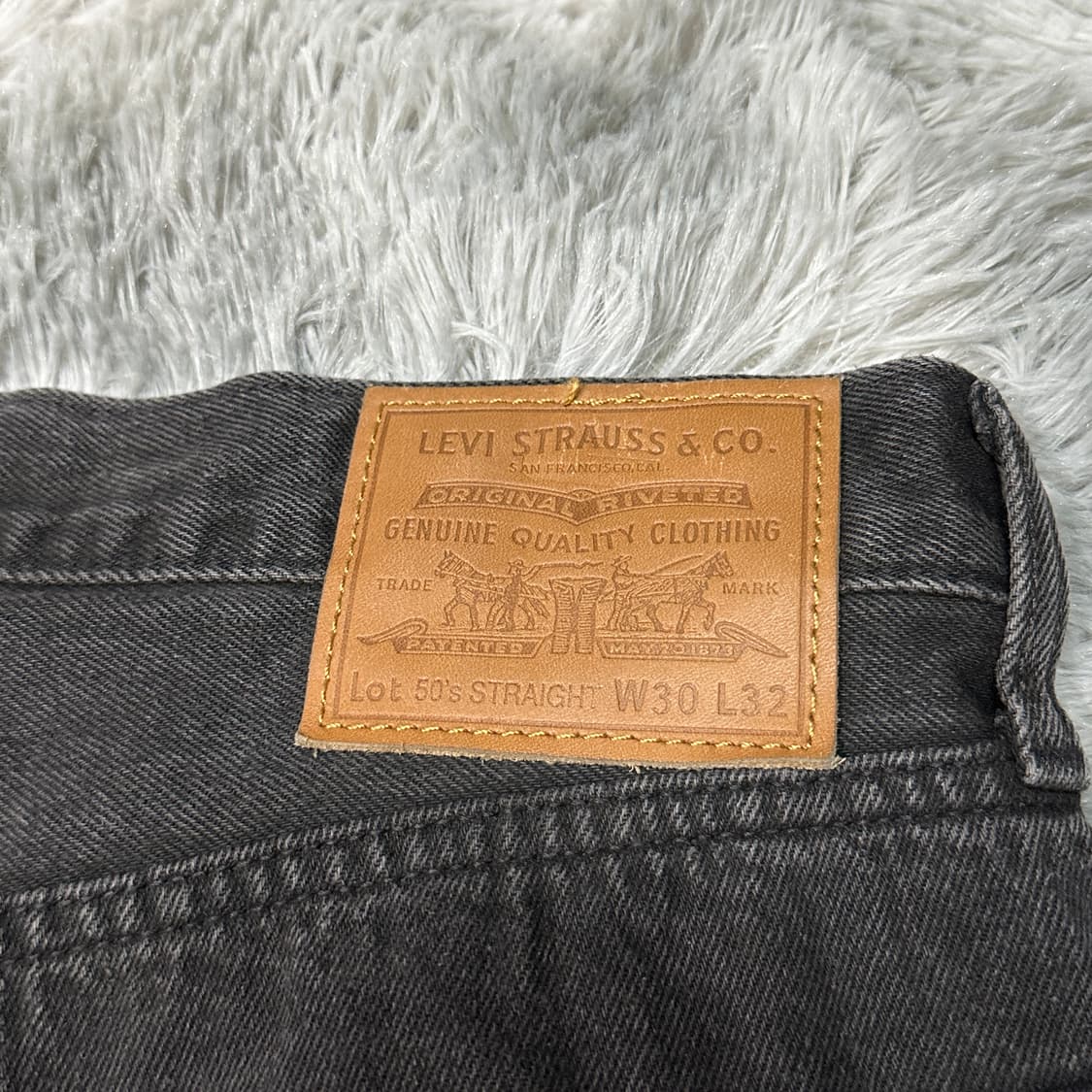 리바이스 신형 흑청 데님팬츠  상품이미지5