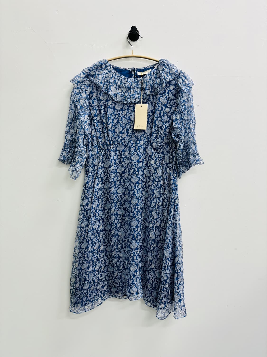 DOEN(도엔) 하이엔드 실크100% 플로럴 프릴 원피스 상품이미지1