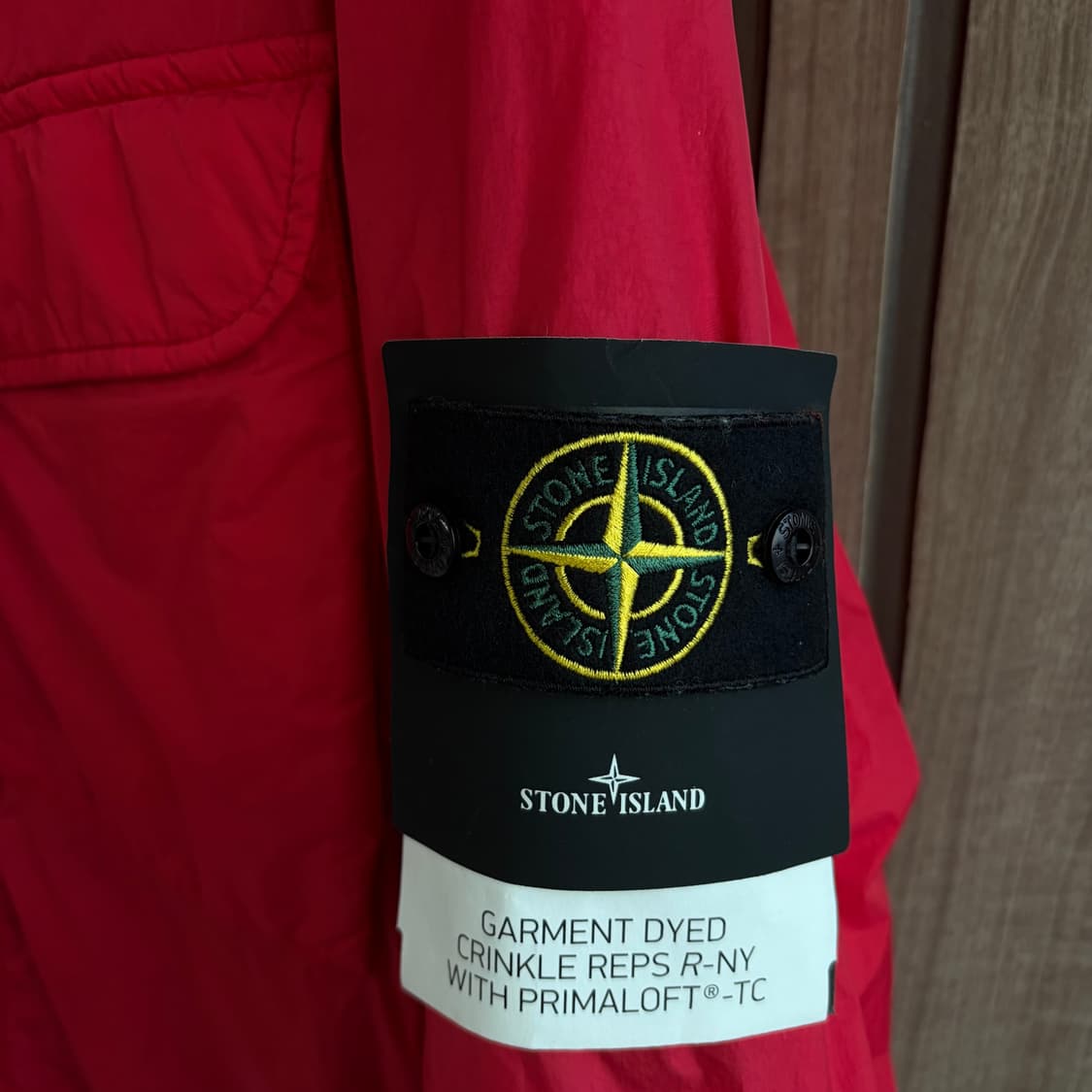 새상품(L)스톤아일랜드 와펜 크링클랩스 리나일론 패딩 레드 상품이미지4