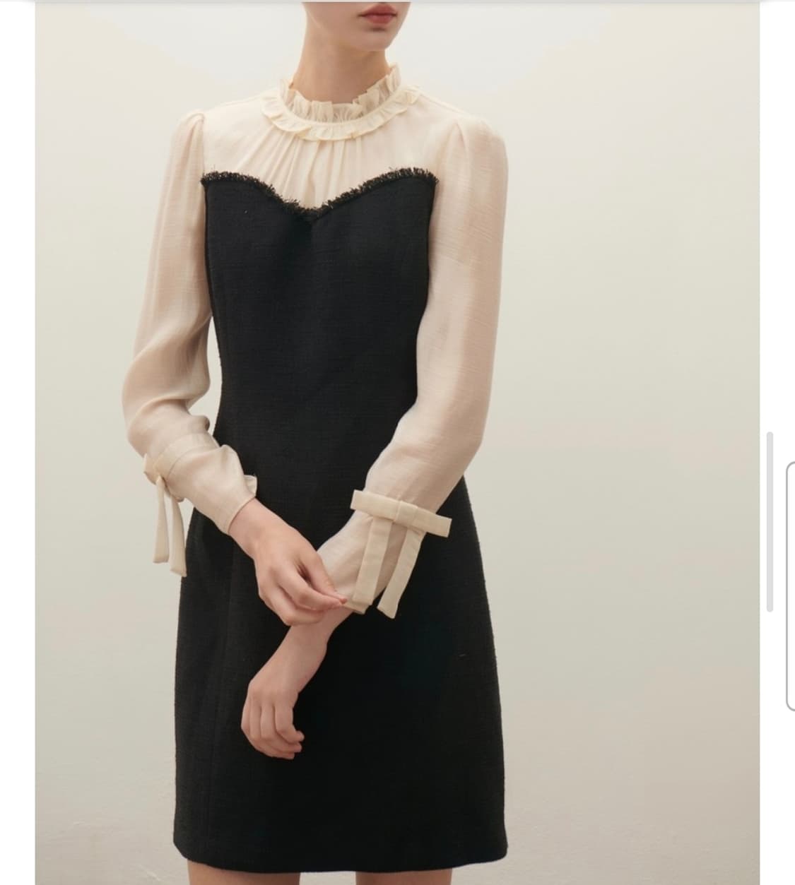 샤틴 프릴넥 뷔스티에 원피스 상품이미지3