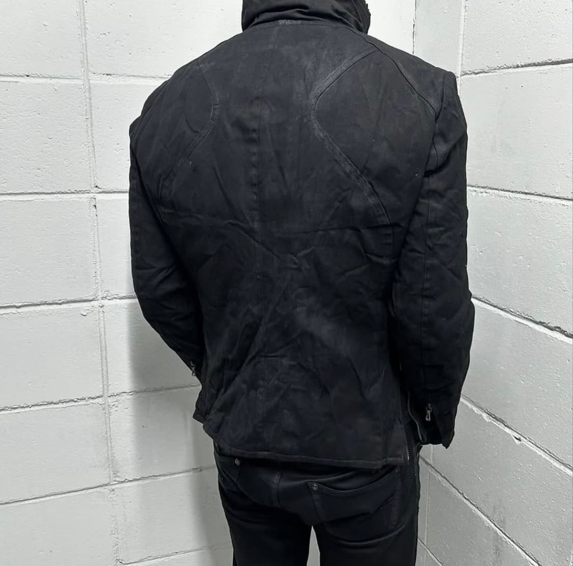 Attachment blurred black heavy work 상품이미지3