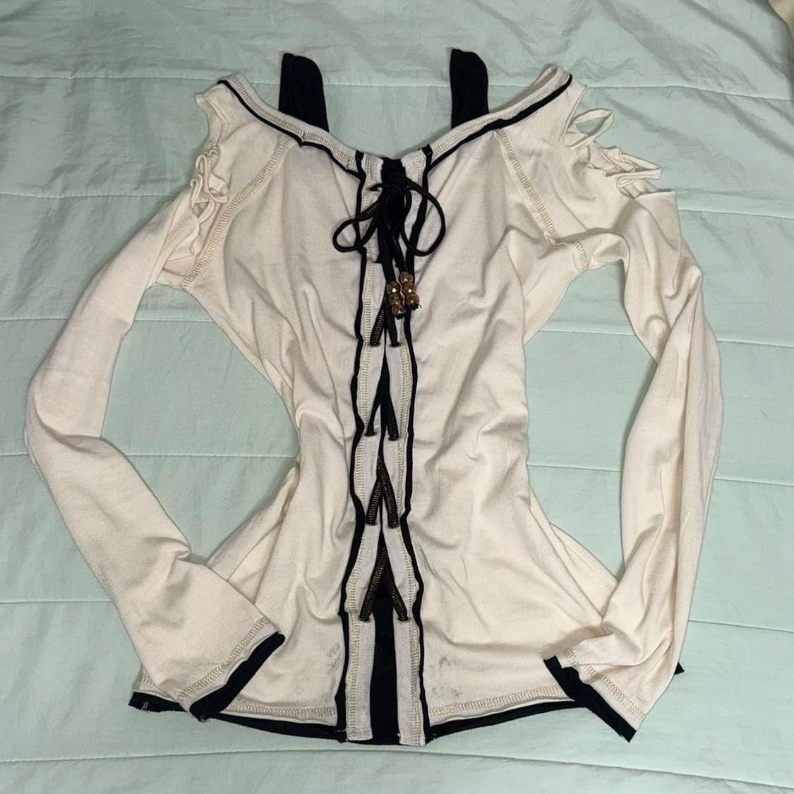 Sky bomber 갸루 오프숄더 롱슬리브 긴팔티셔츠 상품이미지2