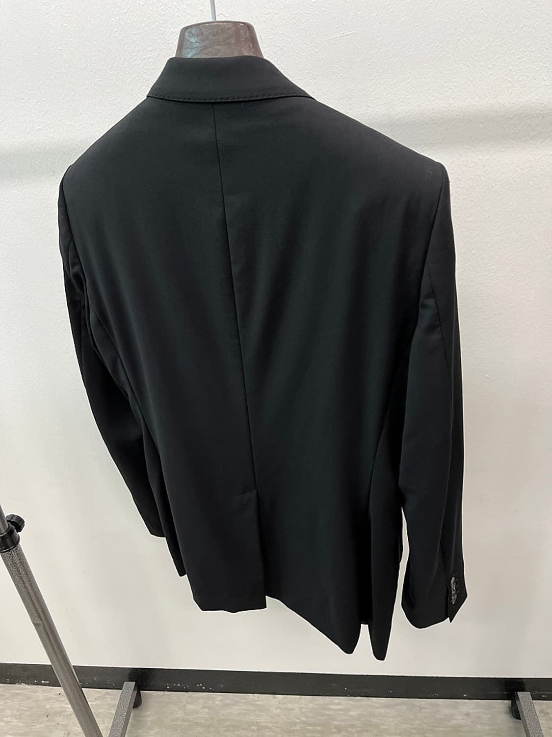 105) 구찌  
블랙 트윌 자켓 춘추 자켓 상품이미지8