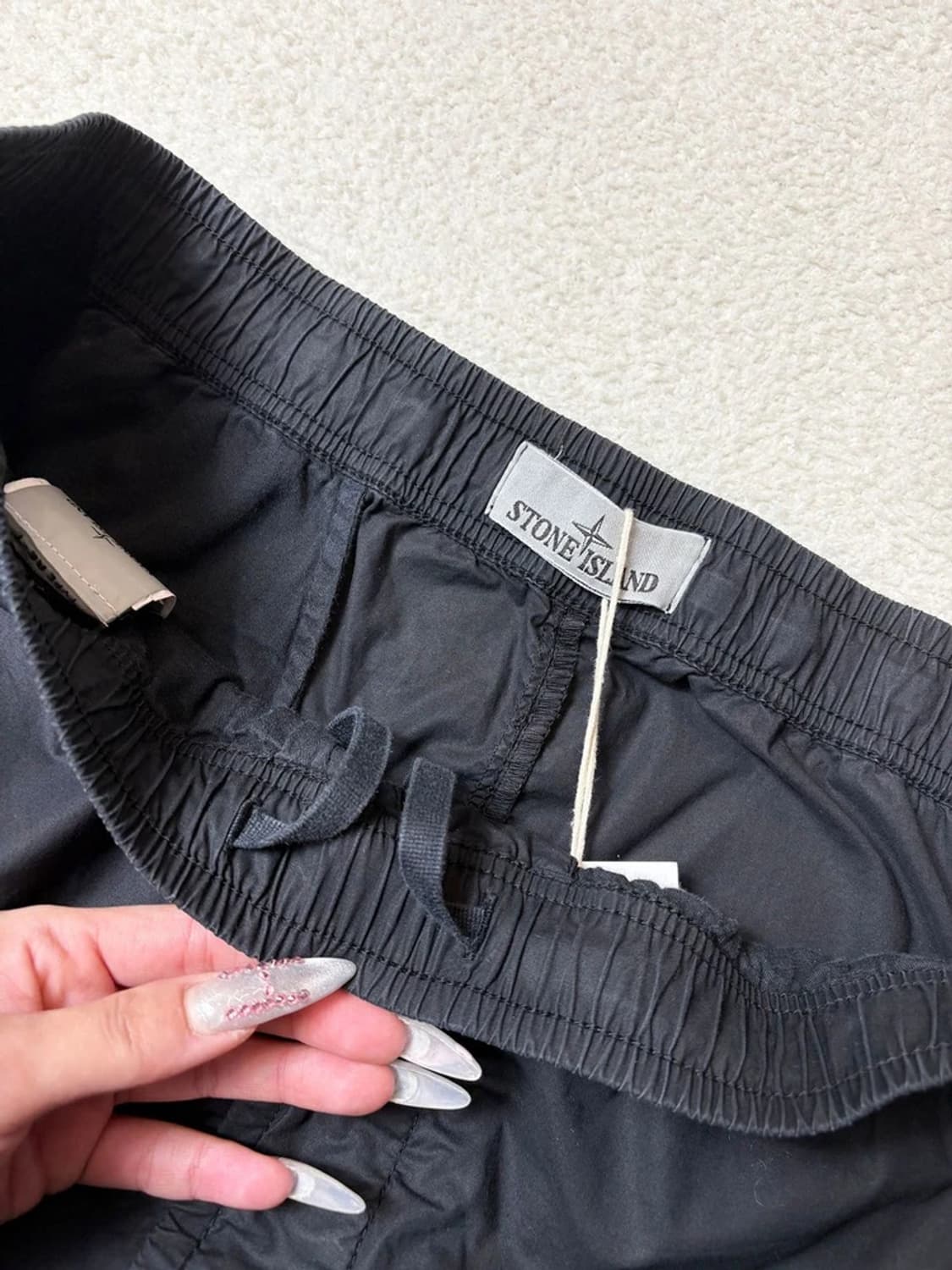 스톤아일랜드 스트레이트 시그니처 패치드 팬츠 PN6616 상품이미지3