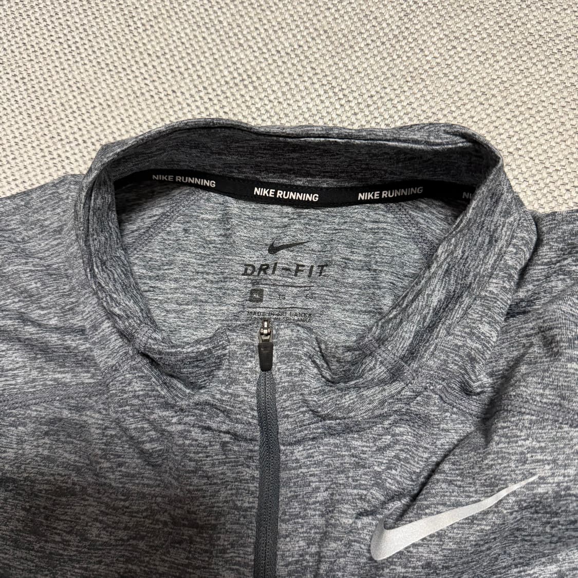 나이키 드라이핏 기능성 러닝 하프탑 상품이미지3