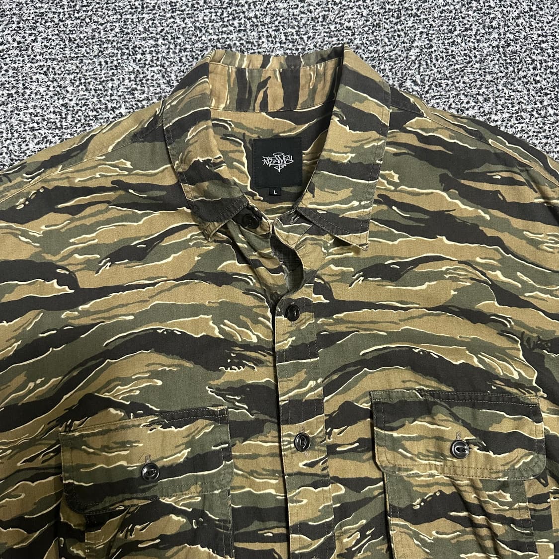 (L) 빔즈 타이거 카모 셔츠 상품이미지2