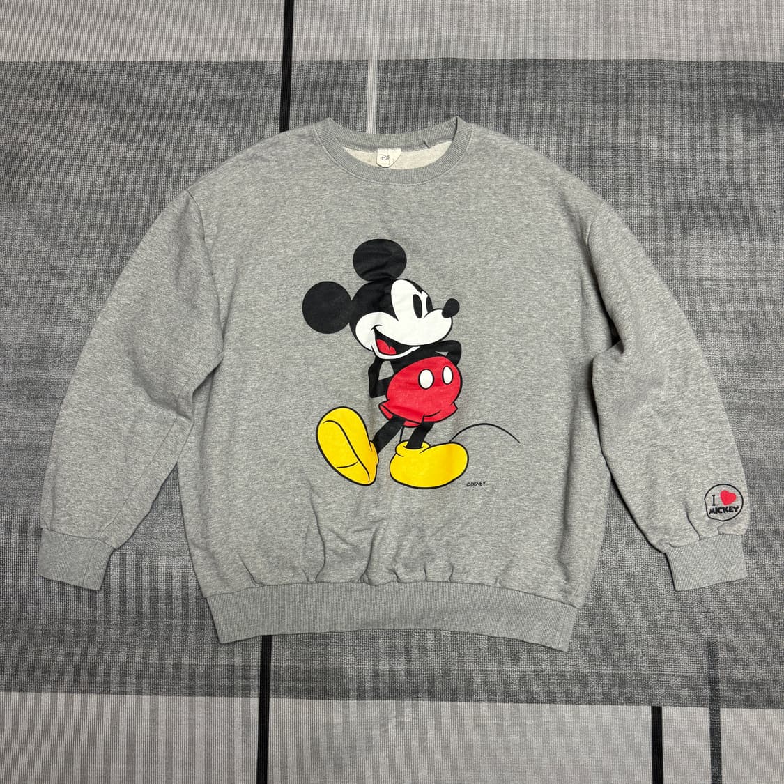 디즈니 미키마우스 맨투맨 상품이미지1