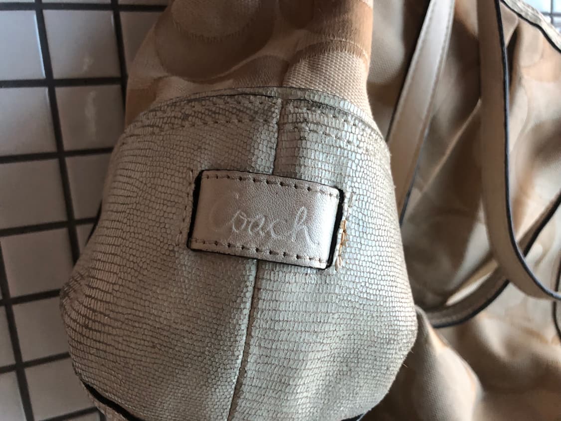 Coach signature Zacquard Shoulder Tote 상품이미지4