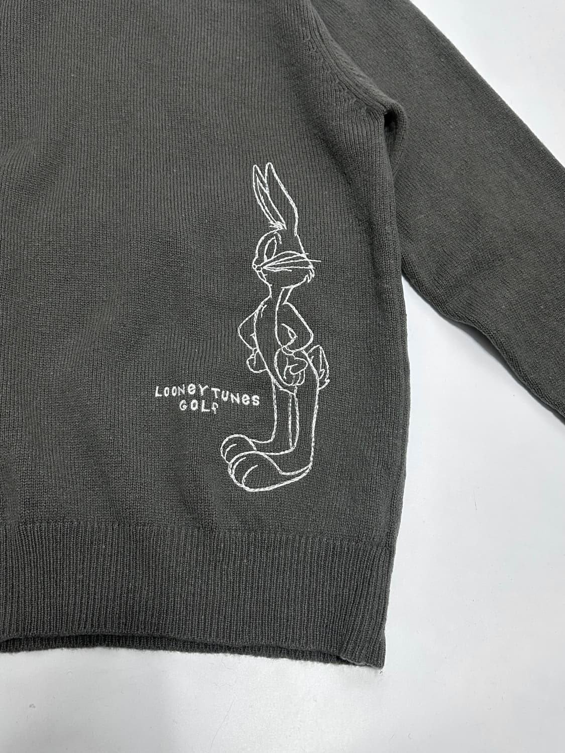 루니툰즈 램스울 목폴라 니트 상품이미지5