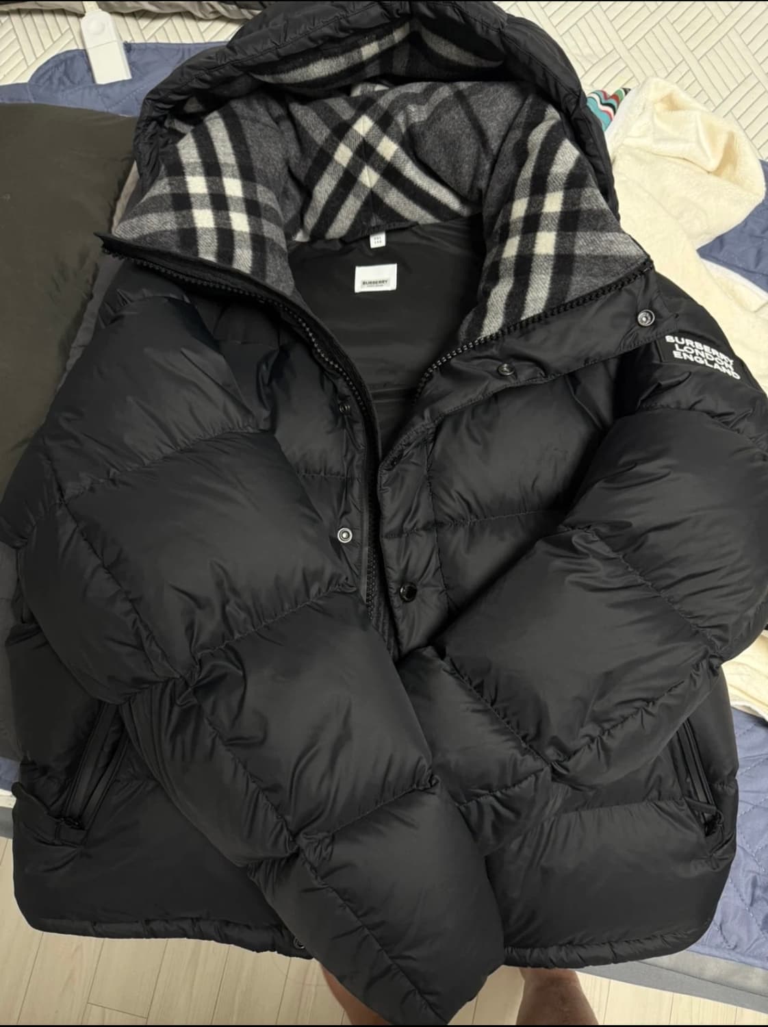 버버리 패딩 상품이미지1