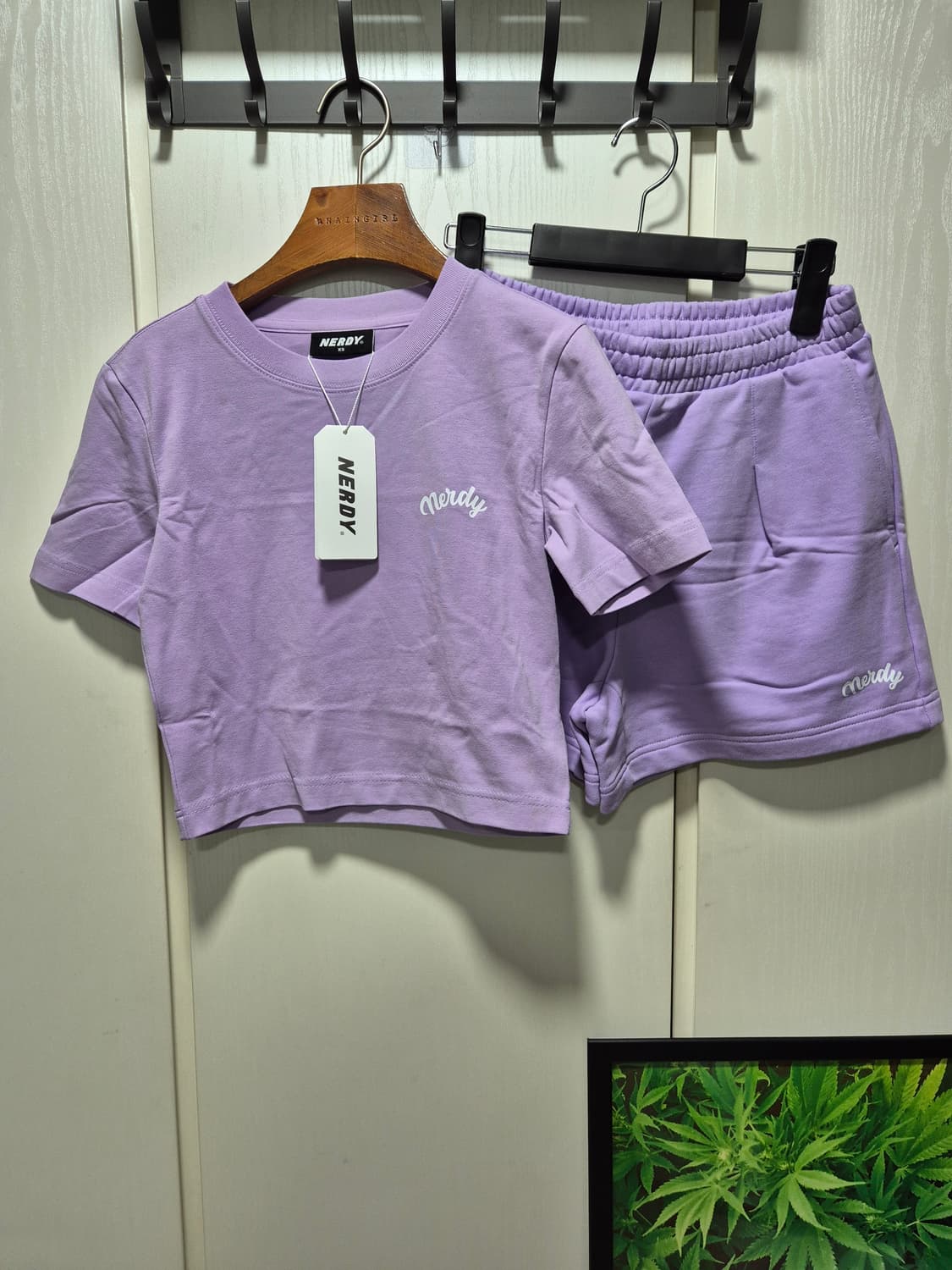 (타임세일)(새상품)널디 NERDY 퍼플 반팔 티셔츠 반바지 세트 상품이미지1
