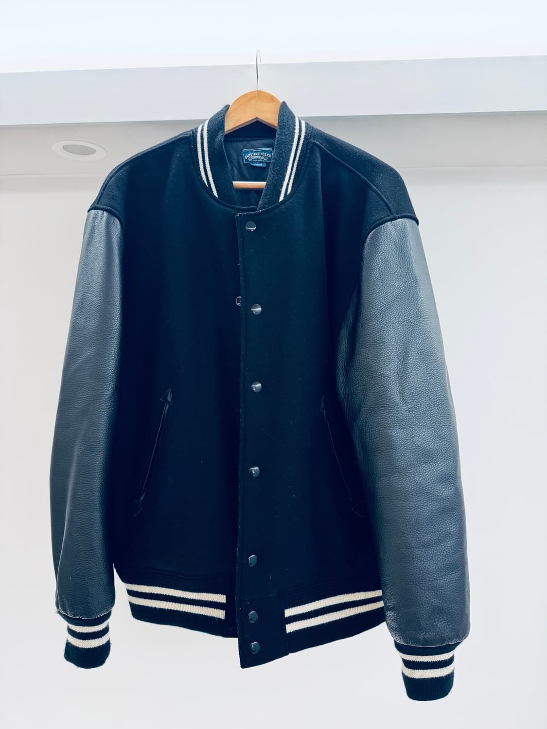 아웃스탠딩 소가죽 바시티 블랙 L 상품이미지1