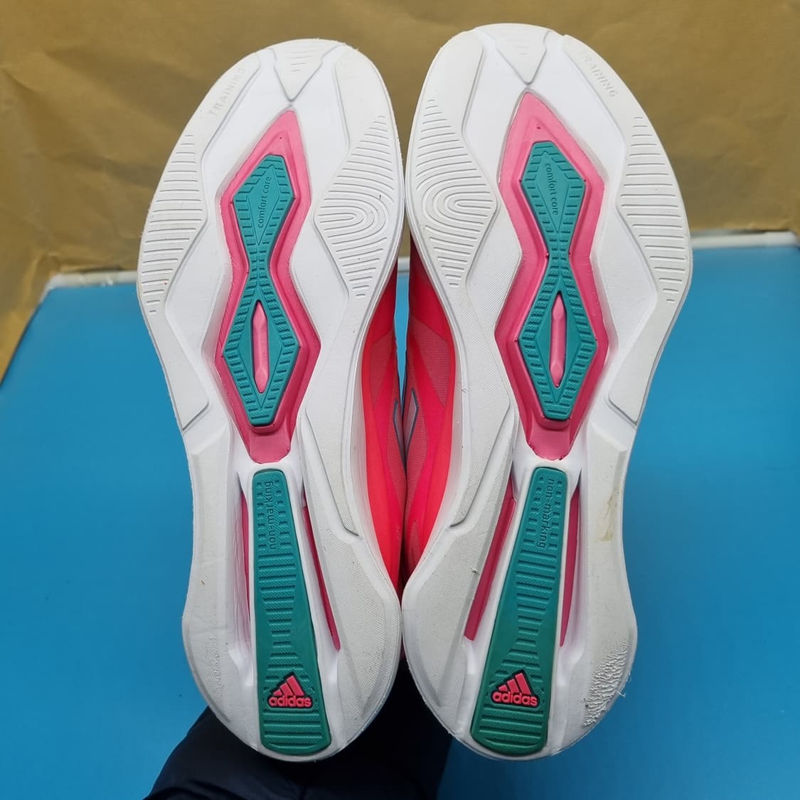 아디다스 경량 운동화245  상품이미지3