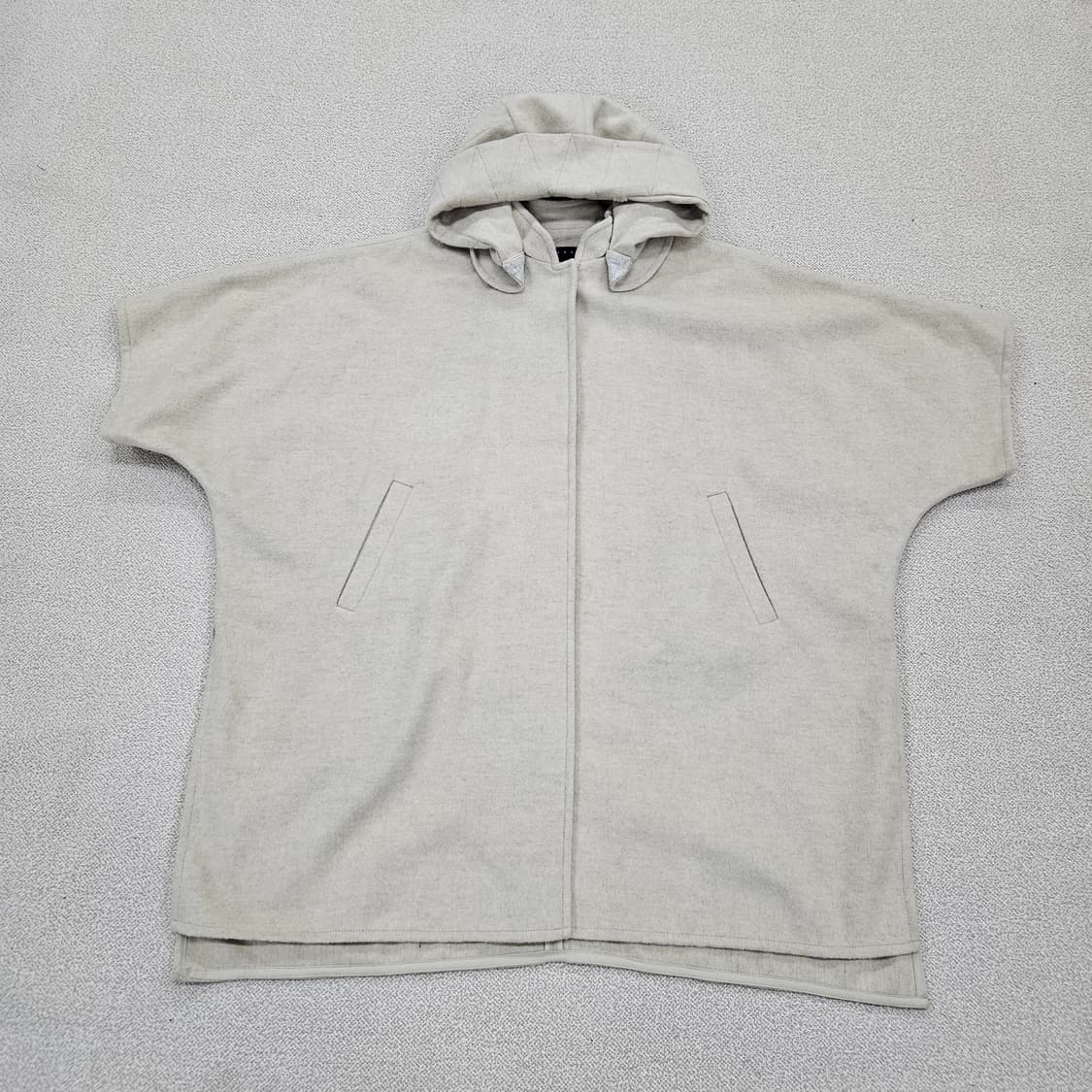 [실측확인] 시슬리 울 후드 니트 판쵸 케이프 코트 1204JM1 상품이미지1