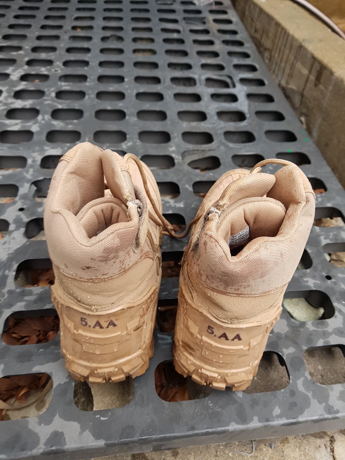 베이지색 등산화/워킹화 EU 44 판매 상품이미지3