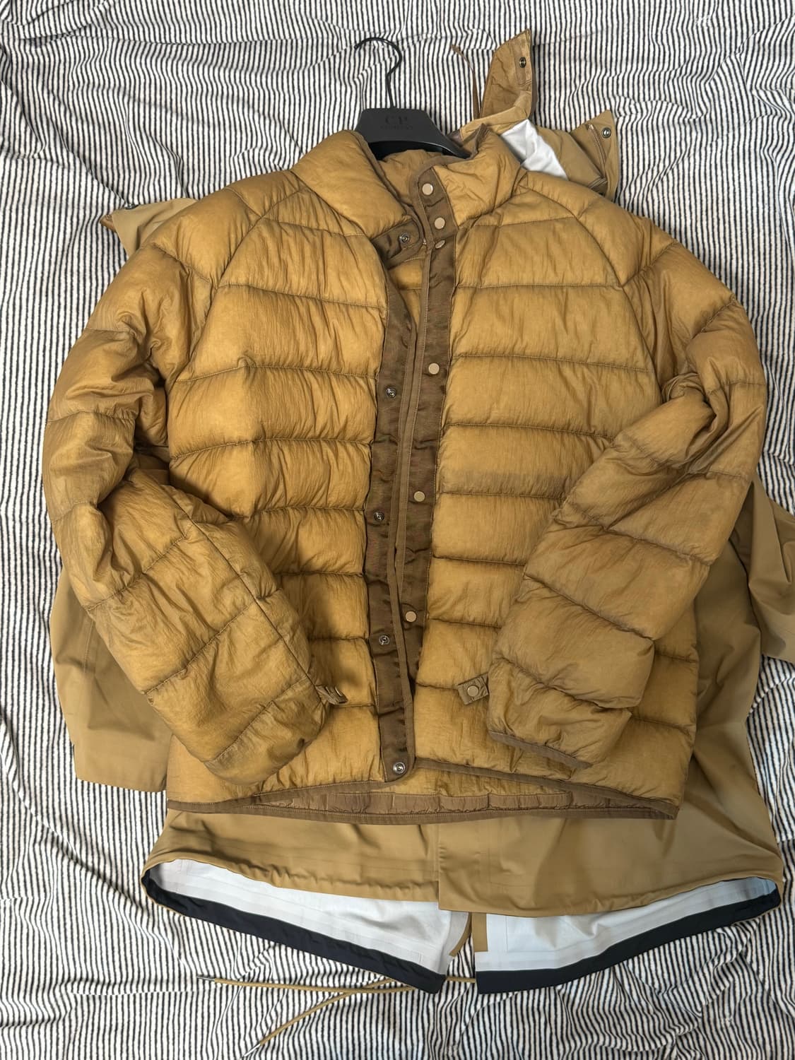 Cp company 씨피컴퍼니 인피니움 고어텍스 피쉬테일 야상 상품이미지2