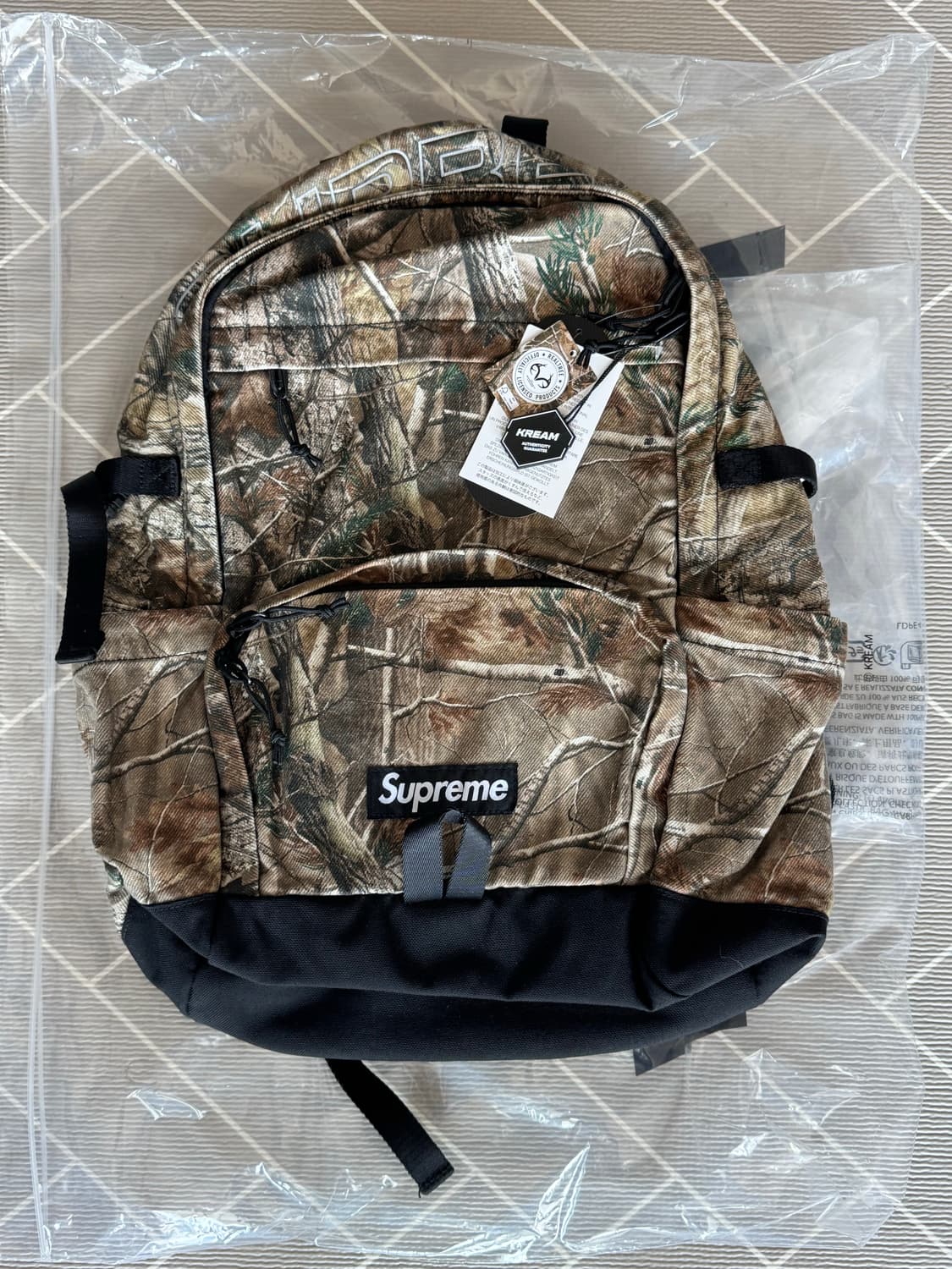 슈프림 데님 백팩 리얼트리 AP 카모 - 25FW 상품이미지2