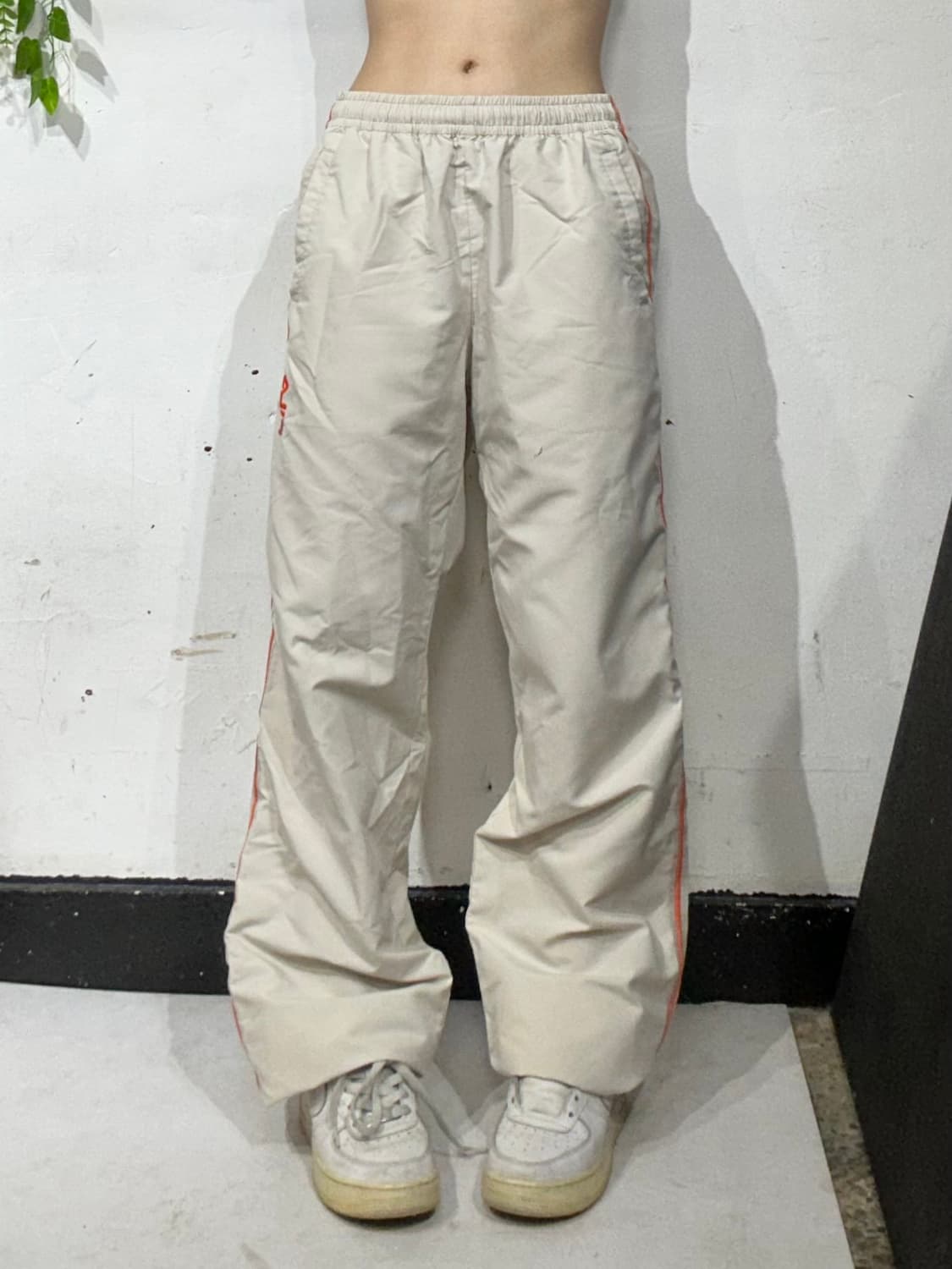 휠라 와이드 베이지 오렌지 사이드 라인 트랙 팬츠 L 상품이미지2