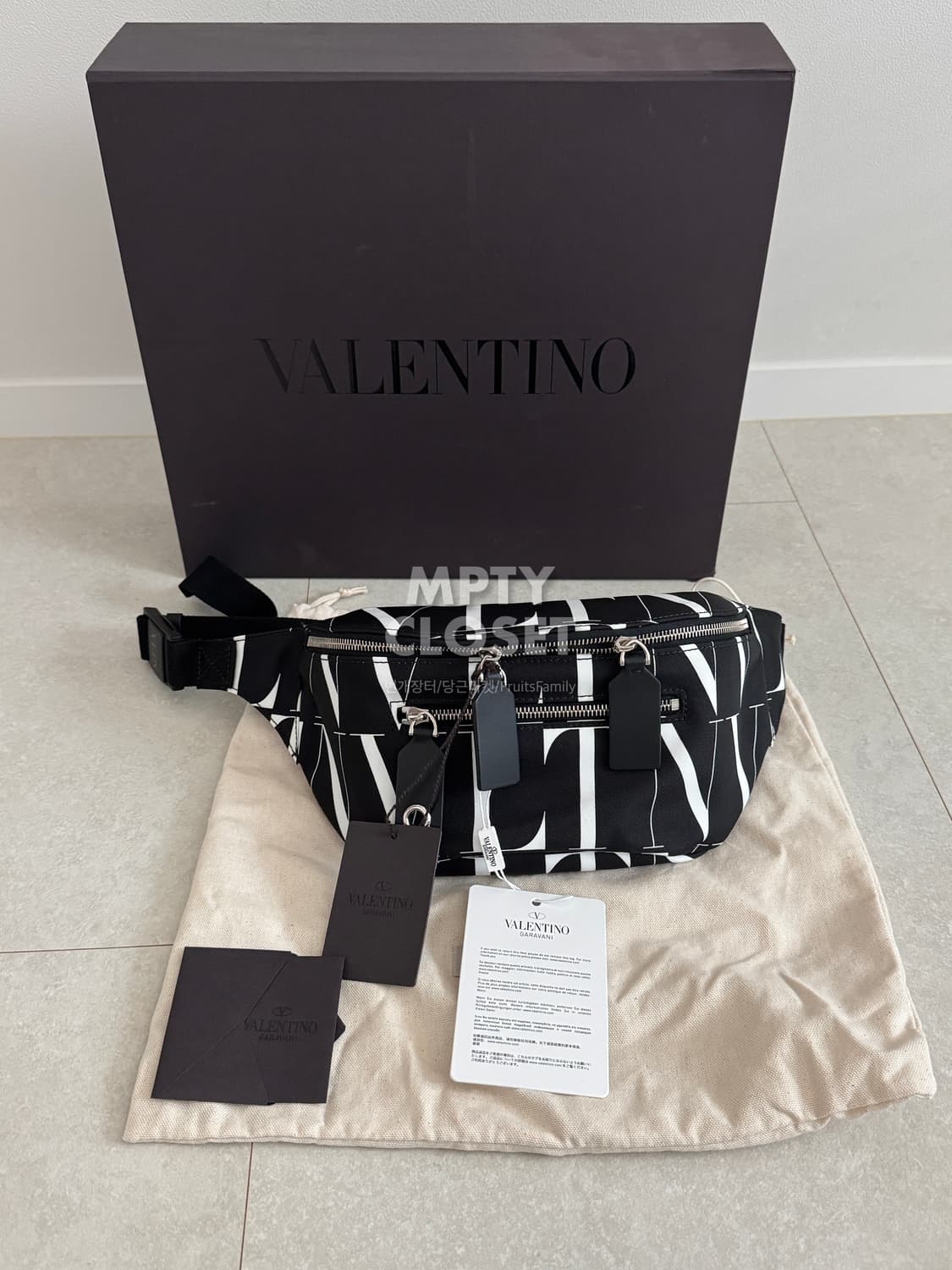 발렌티노 Times 로고 범백 벨트백 상품이미지10
