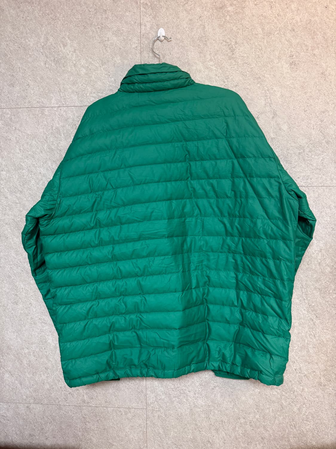 파타고니아 경량 패딩2XL 상품이미지2