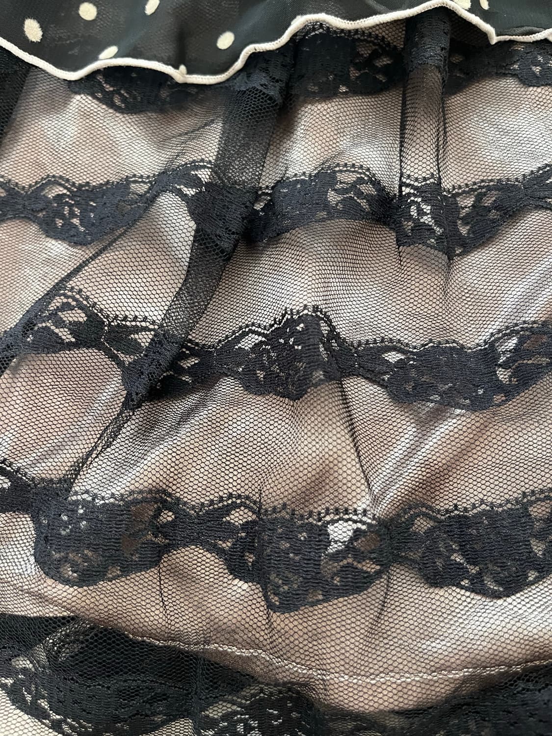 블랙 시스루 도트 슬리브리스 미니 원피스 상품이미지4