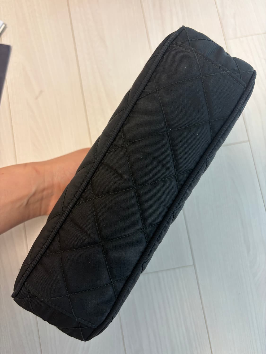 프라다 퀼팅 체인백 크로스가능 상품이미지4