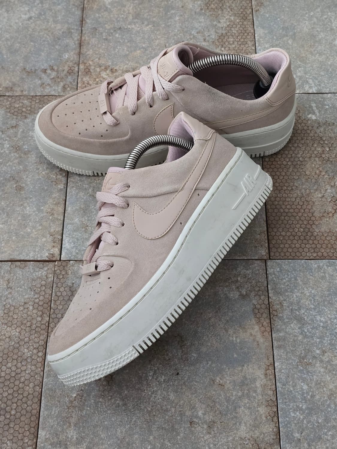 (245)나이키 에어포스 1 세이지 로우 파티클 베이지 상품이미지3