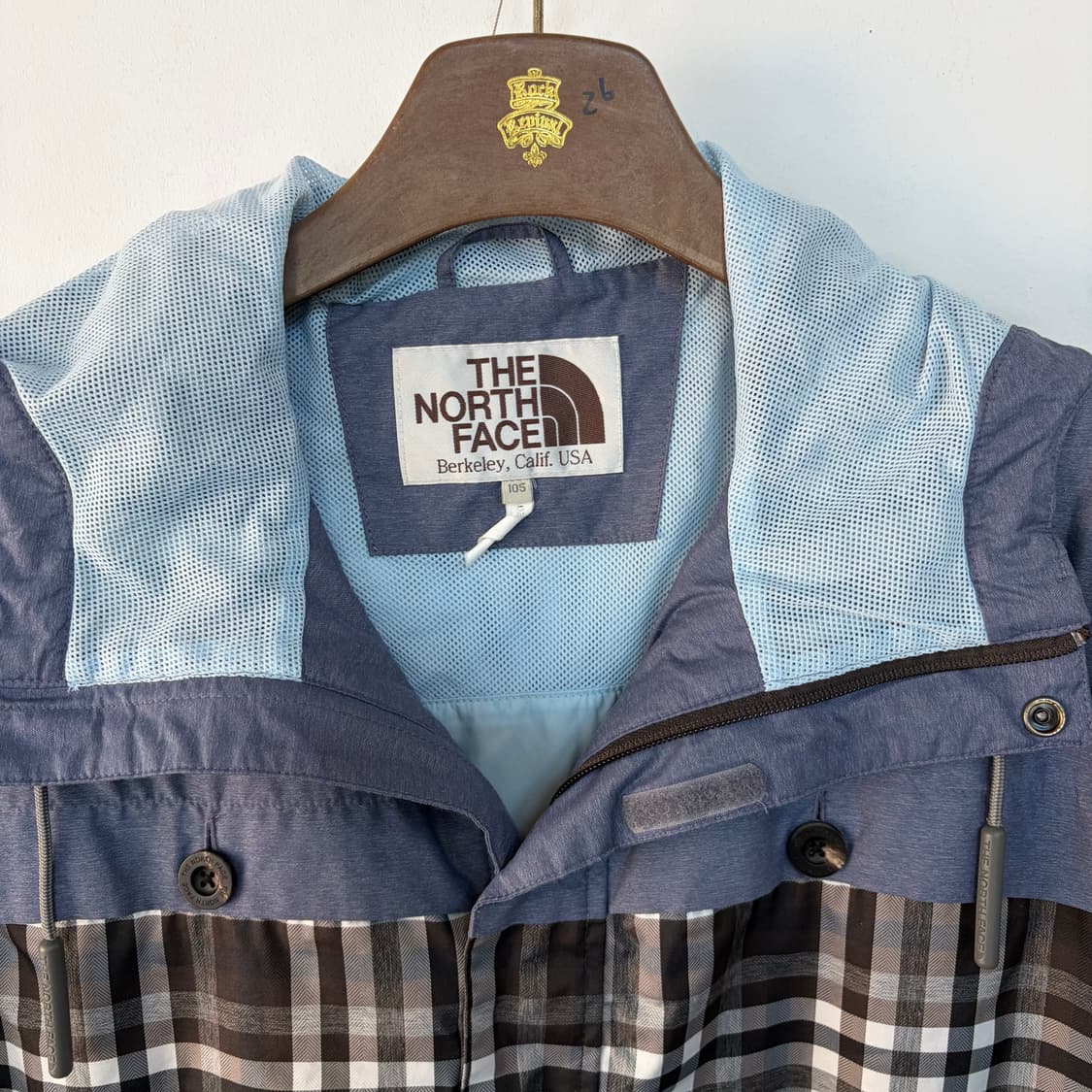 노스페이스 체크 배색 후드 바람막이 상품이미지2