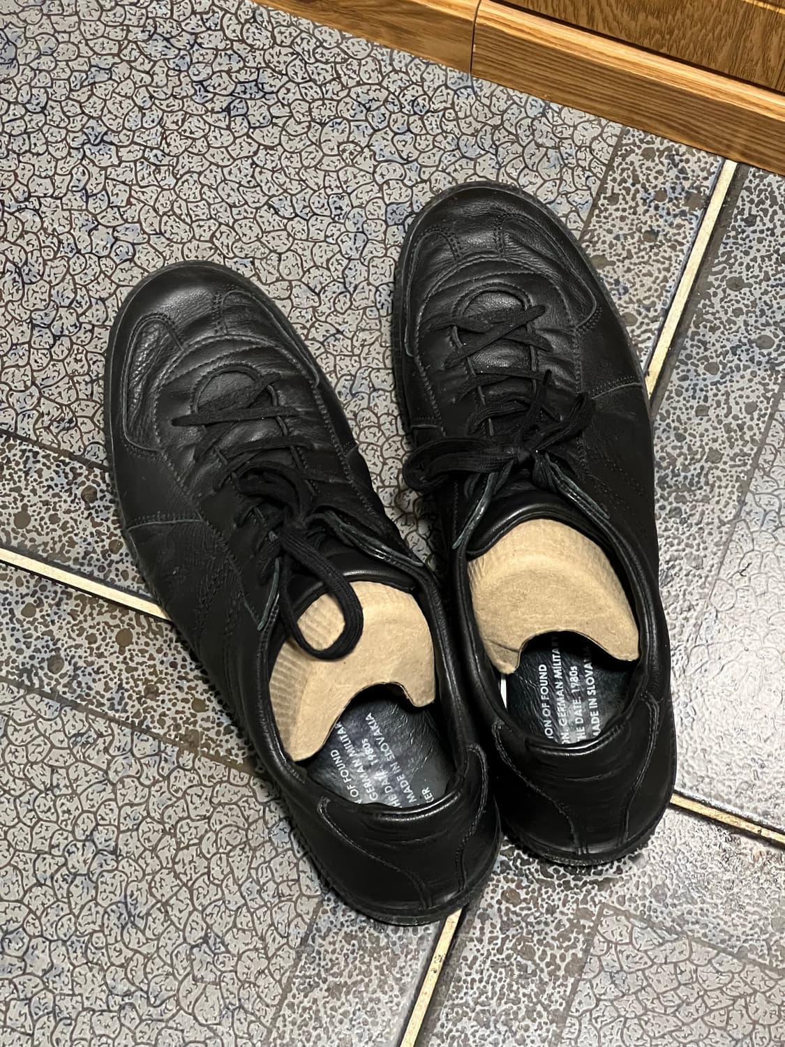 리프로덕션오브파운드 비이커 올블랙 44 상품이미지1