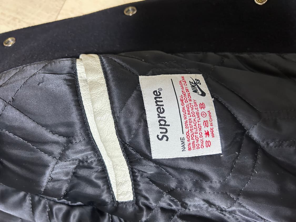 나이키 슈프림 스타디움자켓 상품이미지4