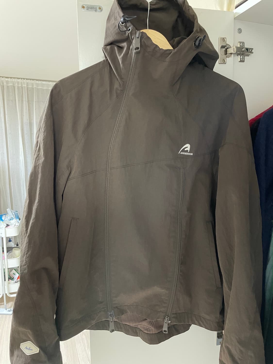 아더에러 플루익 윈드 브레이커 브라운 A2 상품이미지1