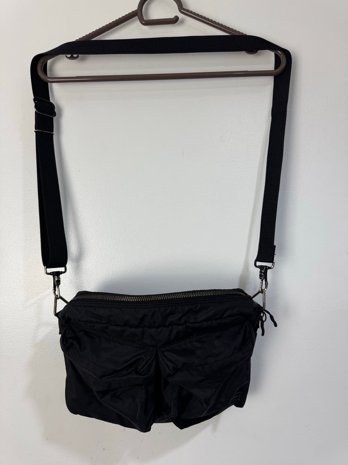 요시다포터 포스라인 크로스백 M 사이즈  상품이미지7