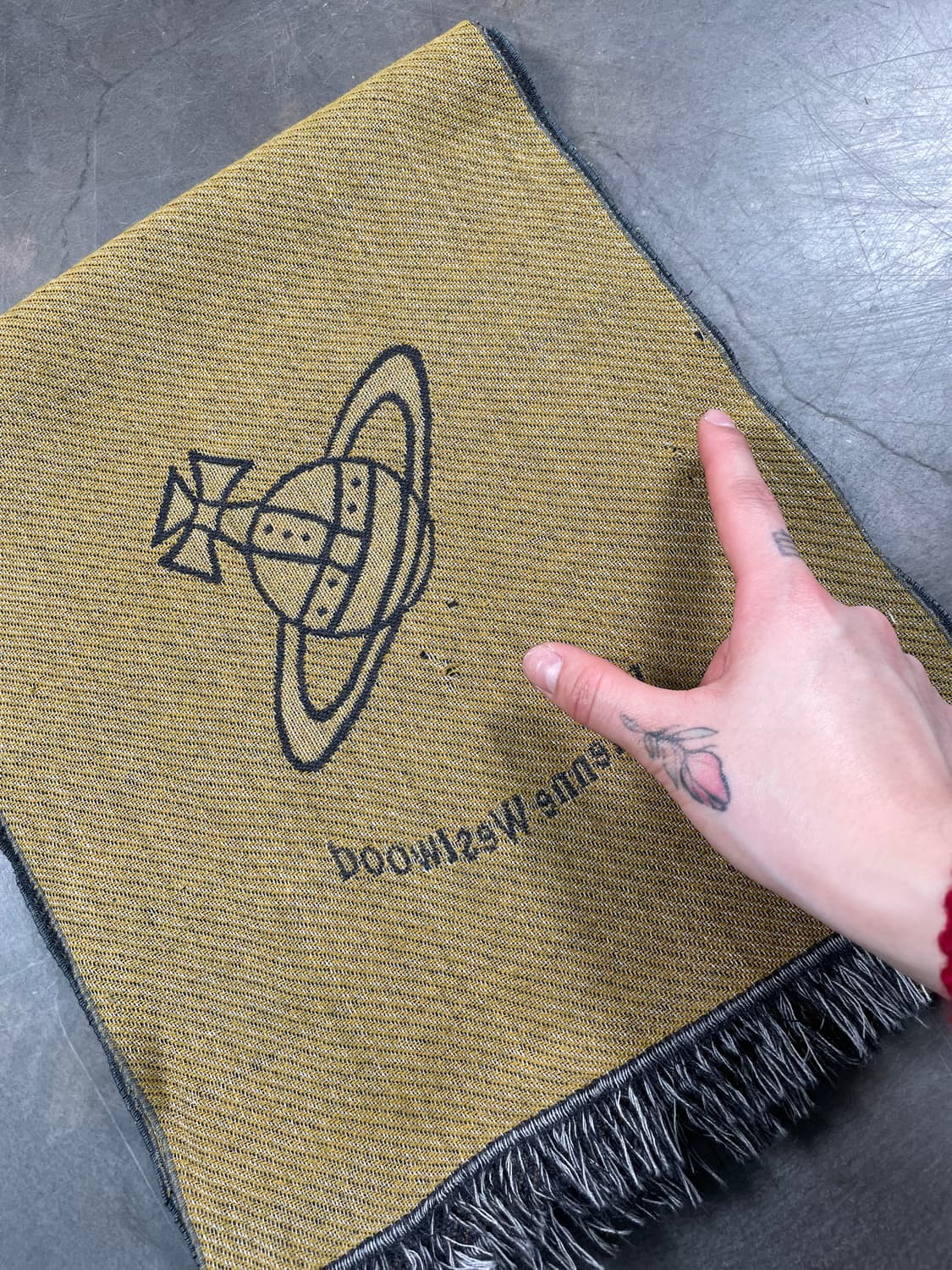 비비안웨스트우드 머플러 상품이미지4