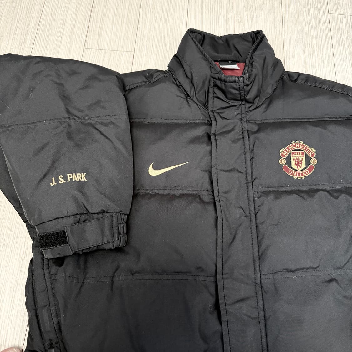 나이키 00s 맨유 박지성 덕다운 패딩 상품이미지3