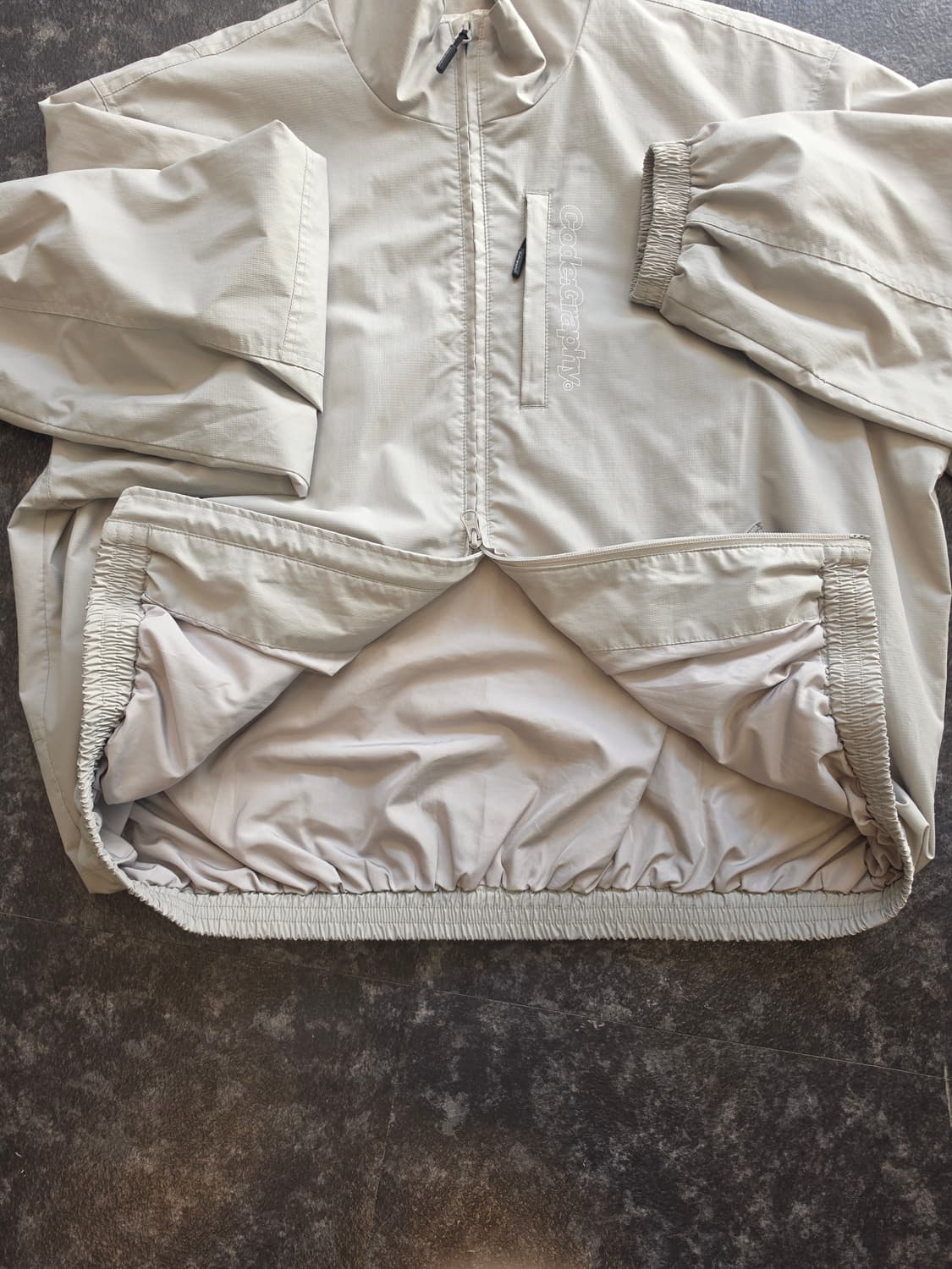 코드그라피 아이보리색 유틸리티 바람막이 자켓-L 상품이미지9