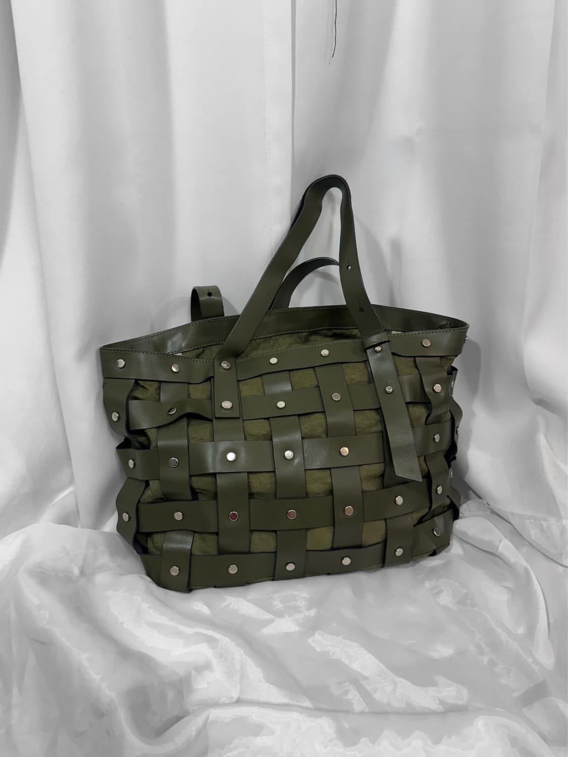 khaki detail shoulder bag 상품이미지1