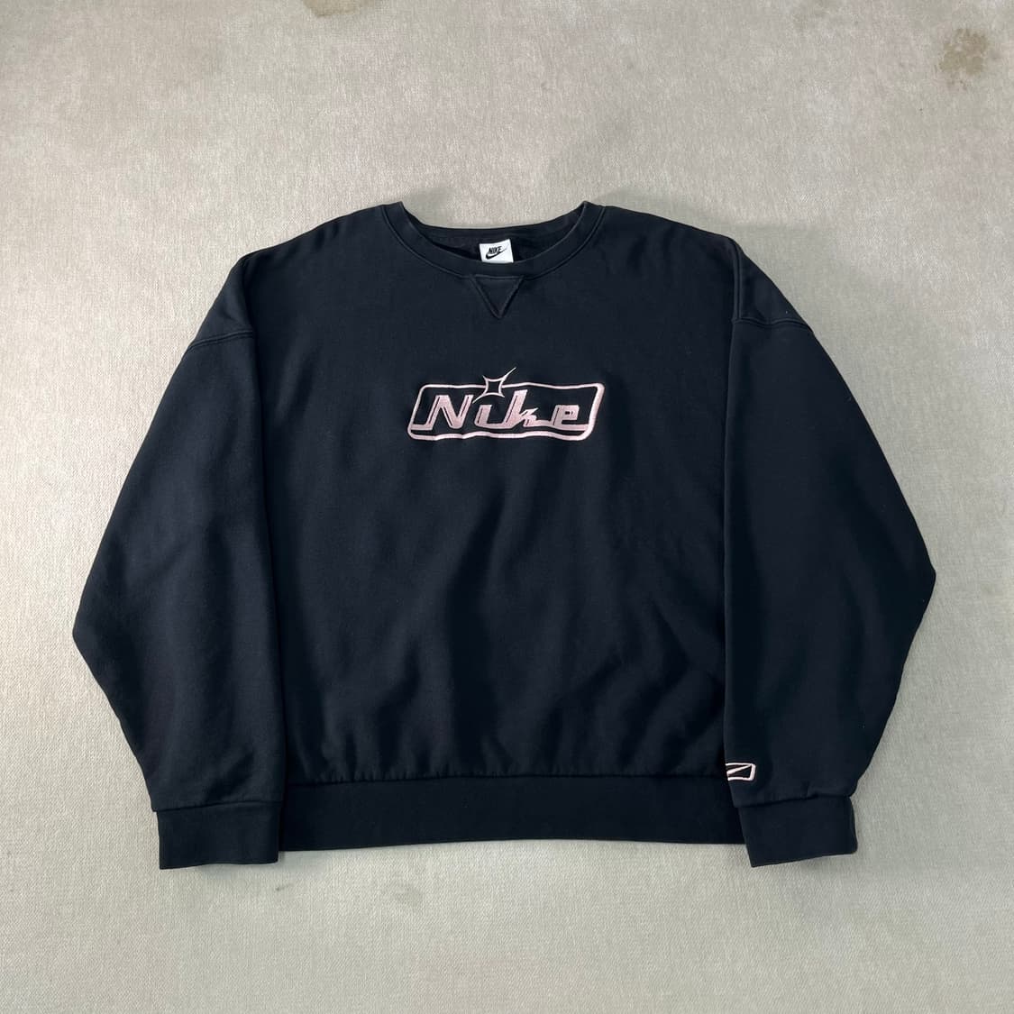 105 나이키 스펠아웃 오버사이즈 맨투맨 상품이미지1