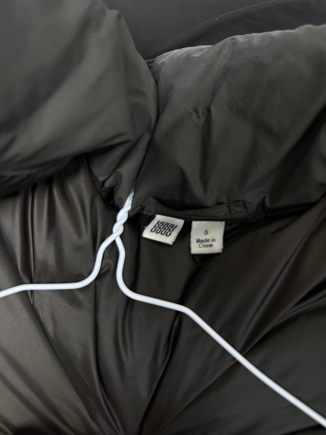 유니클로 숏패딩 카키 S 상품이미지4