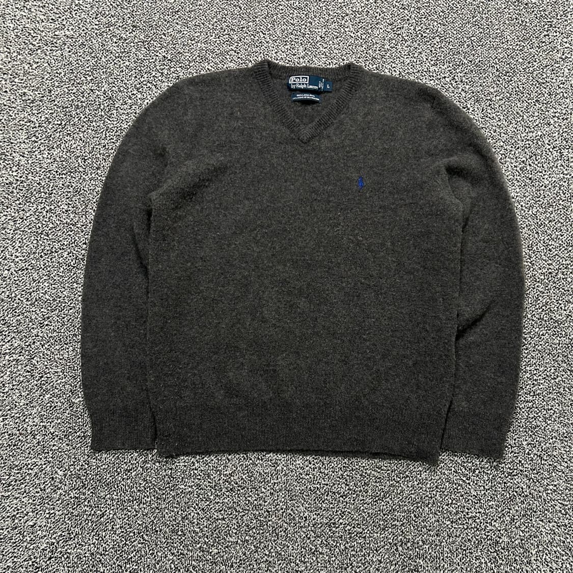 폴로 다크그레이 램스울 니트 상품이미지1