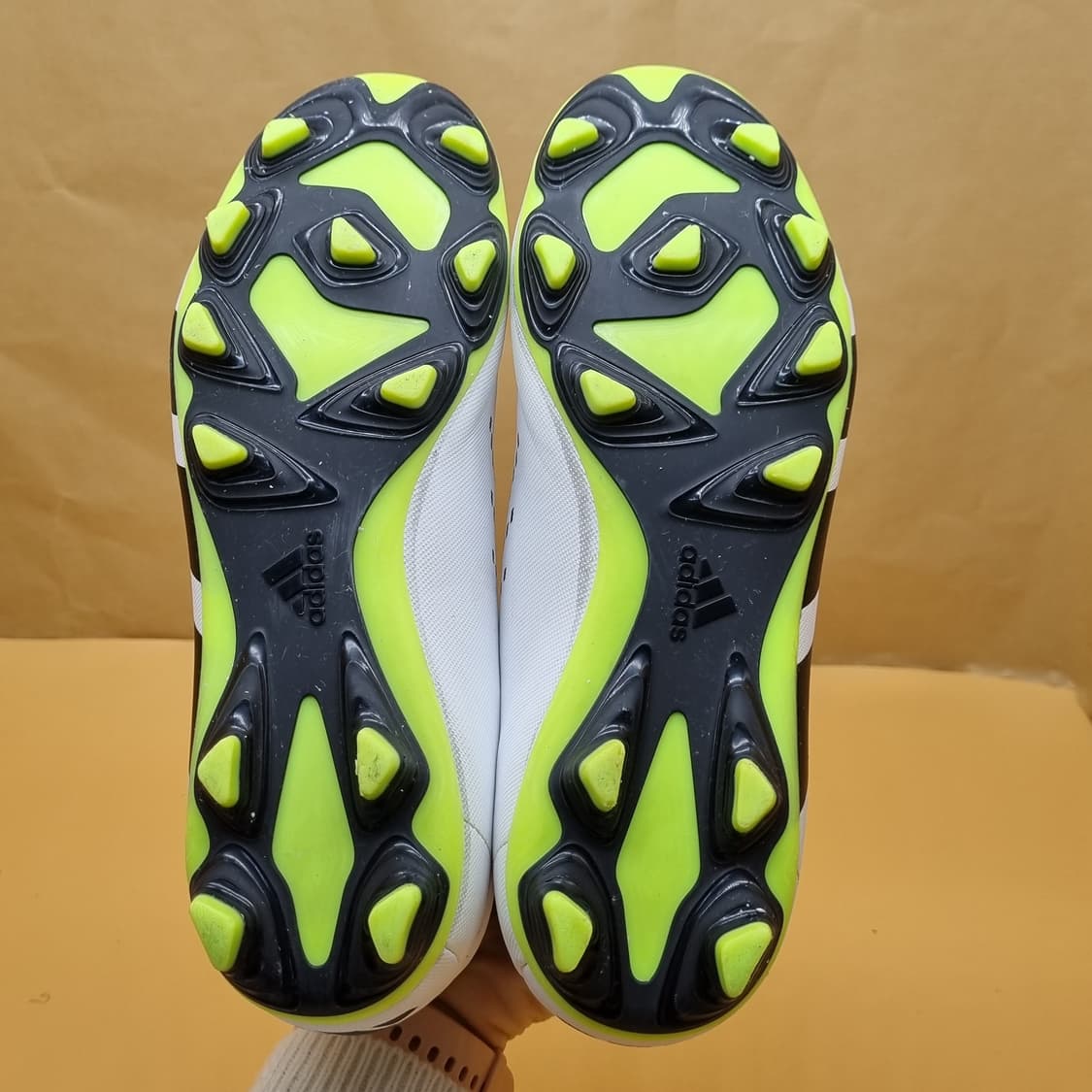 아디다스 프레데터 액큐러시4 축구화 245 상품이미지3